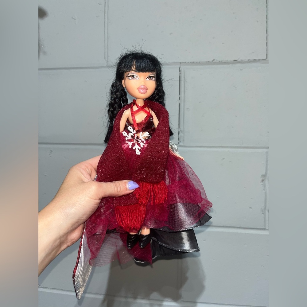 BRATZ DOLL